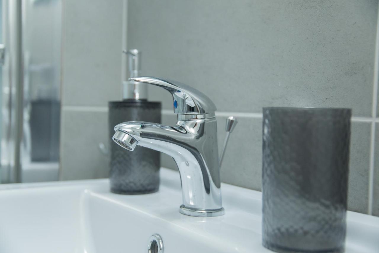 Cozy Renovated Flat In Koukaki Apartment Athens Ngoại thất bức ảnh